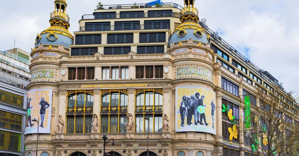 À quoi sert une Vitrine? Quand le Design et les Promotions Attirent